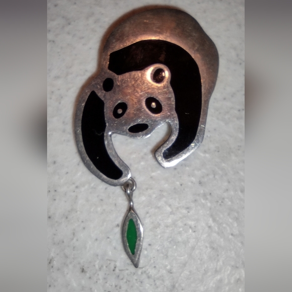 Sterling silver panda brooch - Picture 12 of 16